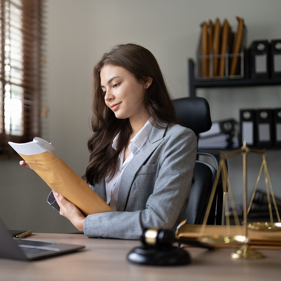 female lawyer