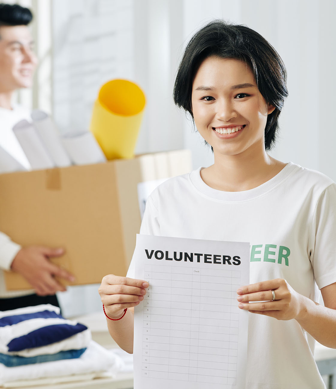 volunteer-girl